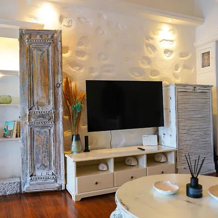 Дом отдыха Traditional Chora House