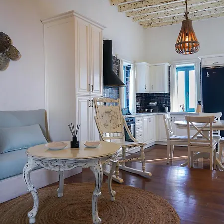 Holiday home Traditional Chora House *