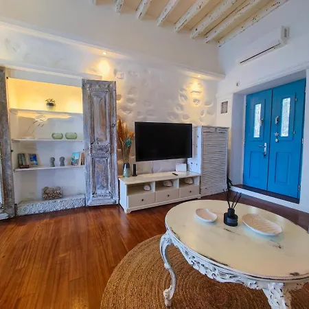 Holiday home Traditional Chora House *