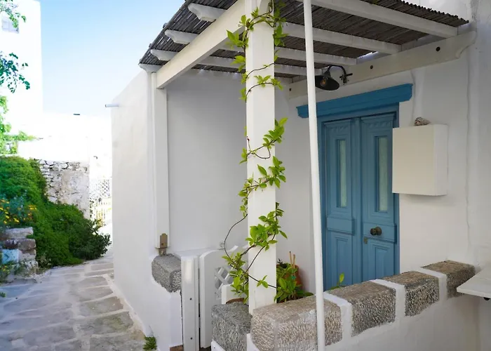 Nyaraló Traditional Chora House