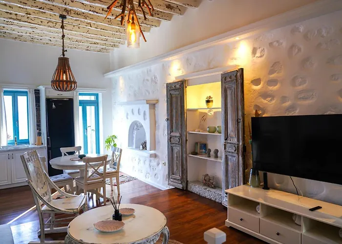 Traditional Chora House * Astypálaia